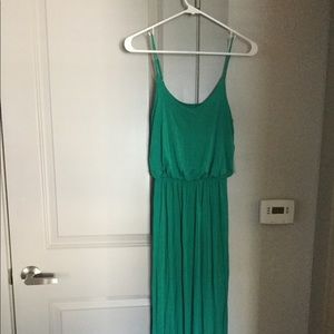 Green maxi dress
